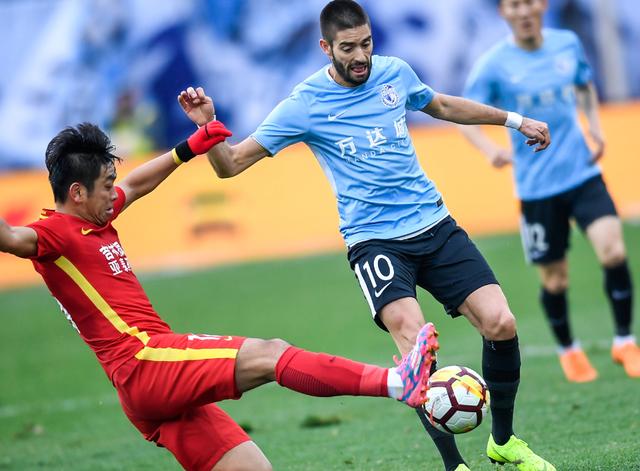  科贝尔关键分把握精准，险胜同胞跻身八强