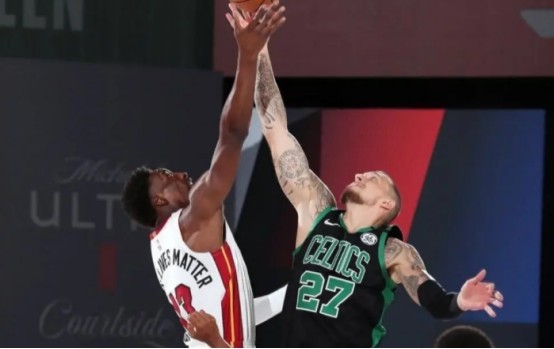  阿德巴约高效发挥热火战胜凯尔特人