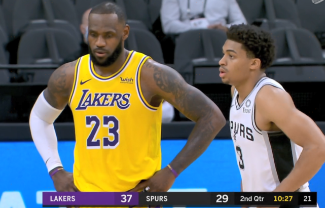  詹姆斯里程碑之夜，湖人擒获国王迎五连胜