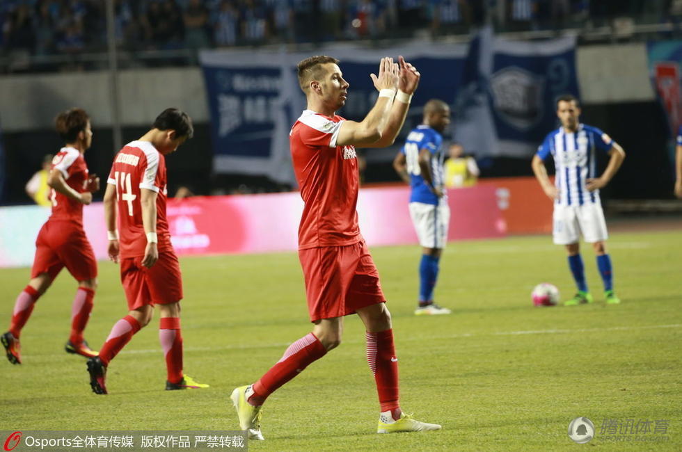  任意球大师显威，直接破门锁定胜局